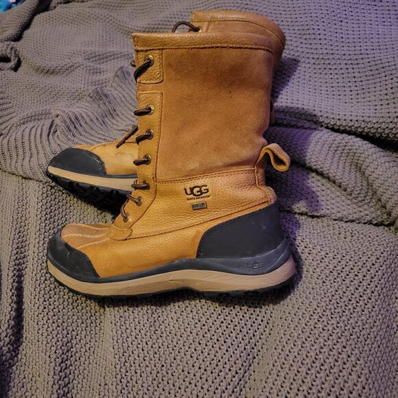 Ugg Winter boots - Picture 1 of 1